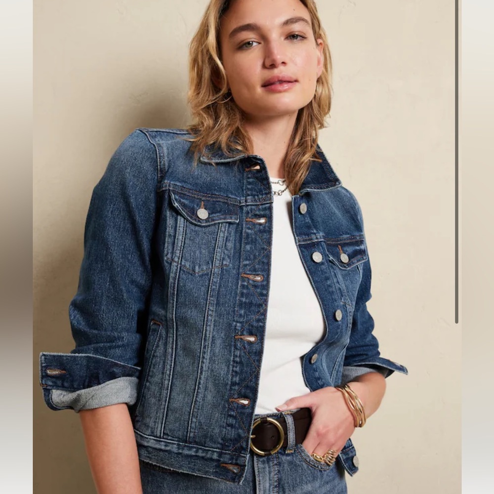 Banana Republic Womens Classic Denim Jacket